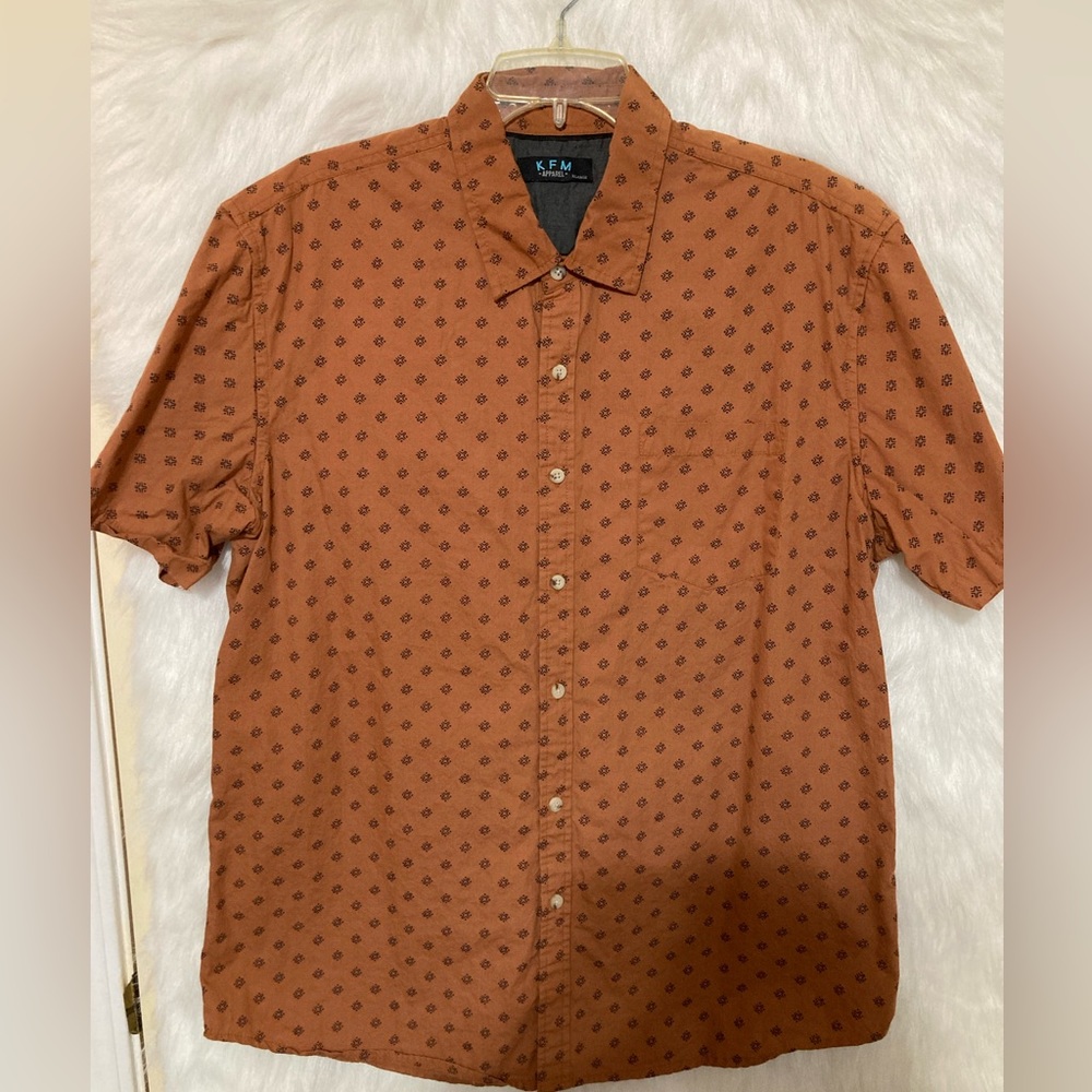 Short Sleeve Button Down size XL